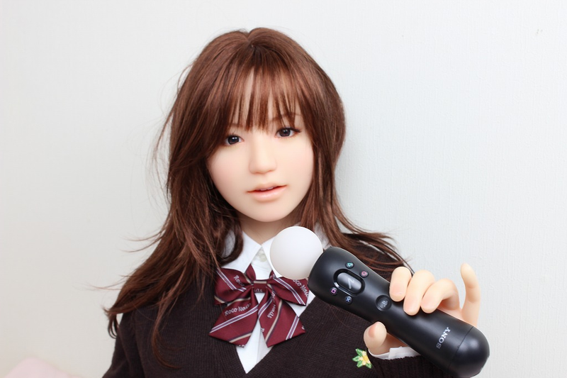 Illustration for article titled Here's a Sex Doll Reviewing Game Hardware